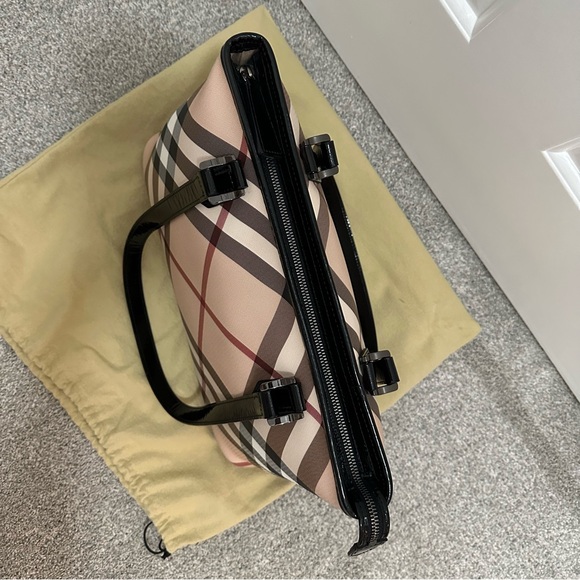 Burberry Nova Check Tote Bag - Picture 5 of 16